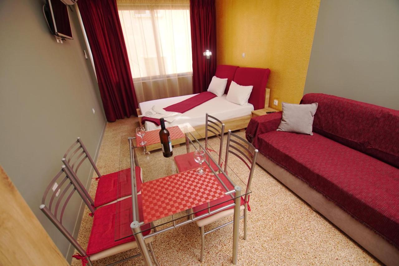 Day In Hotel de apartamente Atena
